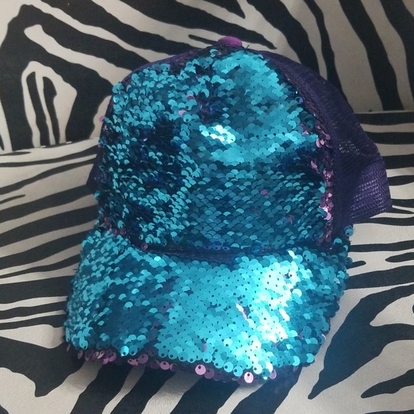 Ponytail hat - Picture 3 of 5